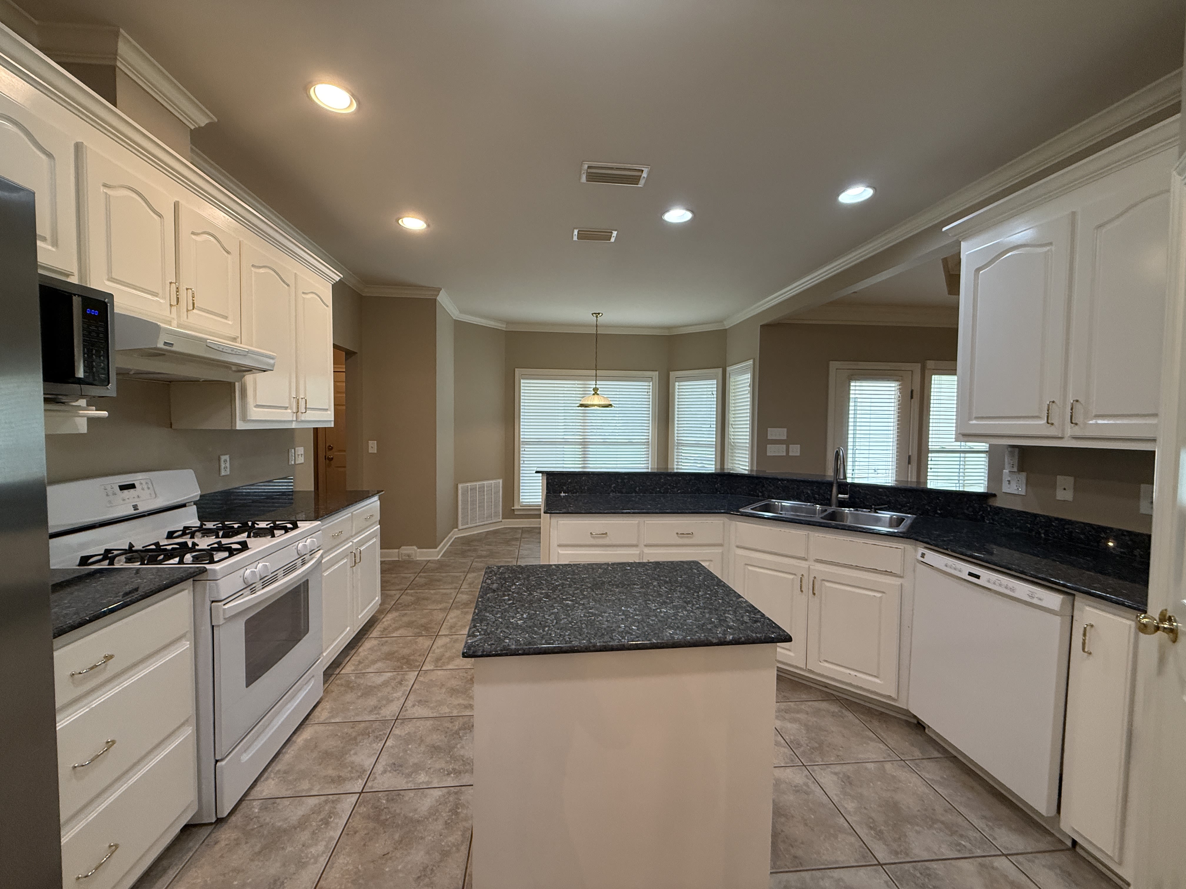 9090 Pleasant Rd – photo 5