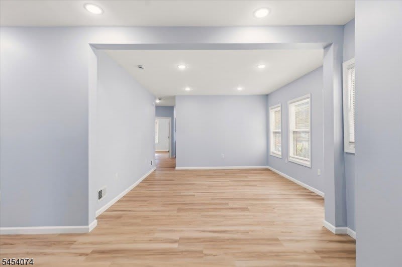 76 Grumman Ave – photo 5