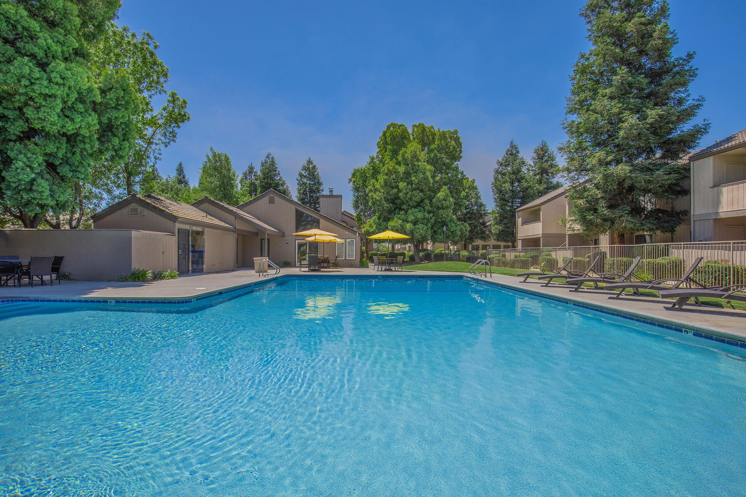 Renaissance Apartments – photo 3