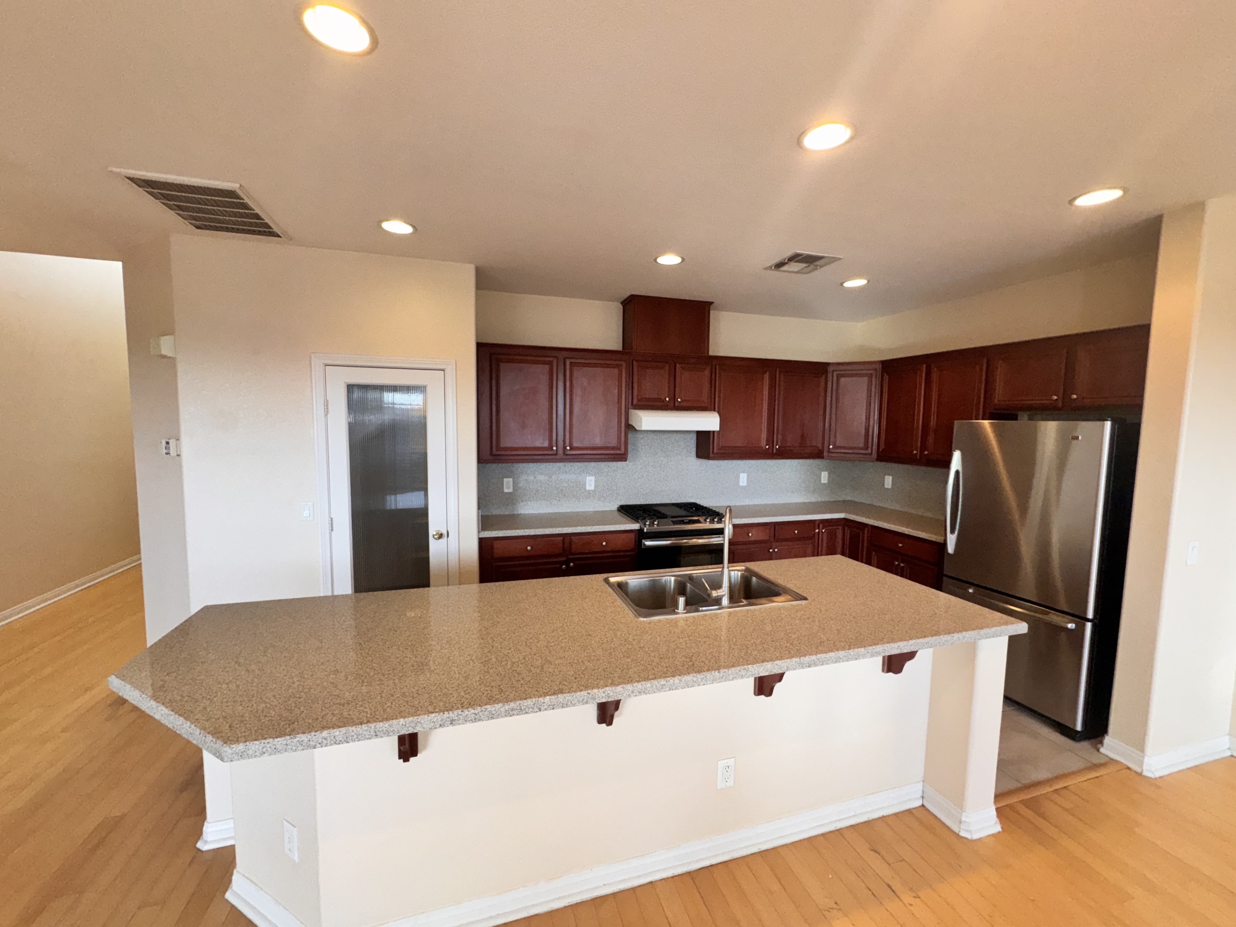 7541 Port Orchard Ave – photo 1