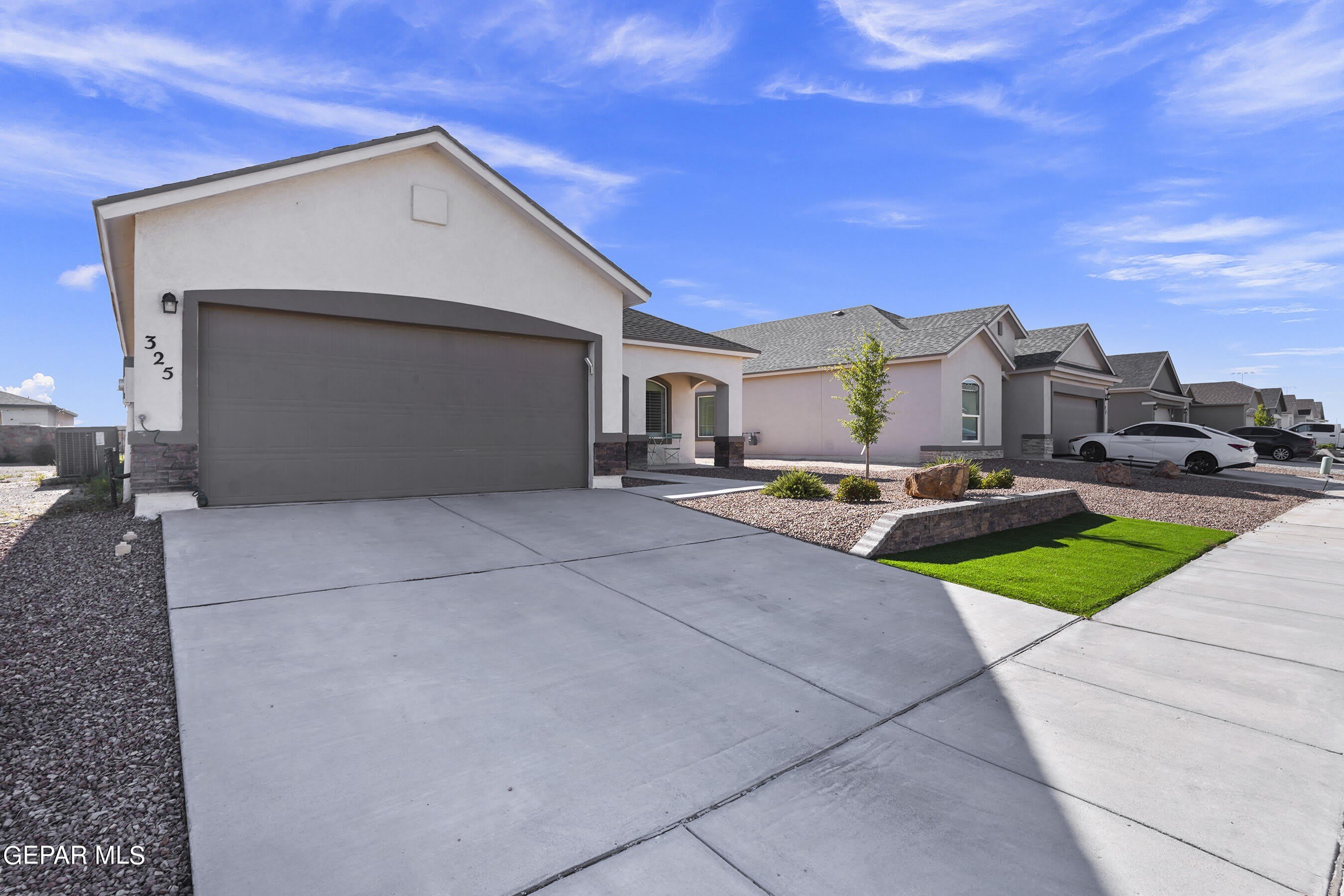 325 SAMUEL VISTA Street – photo 3