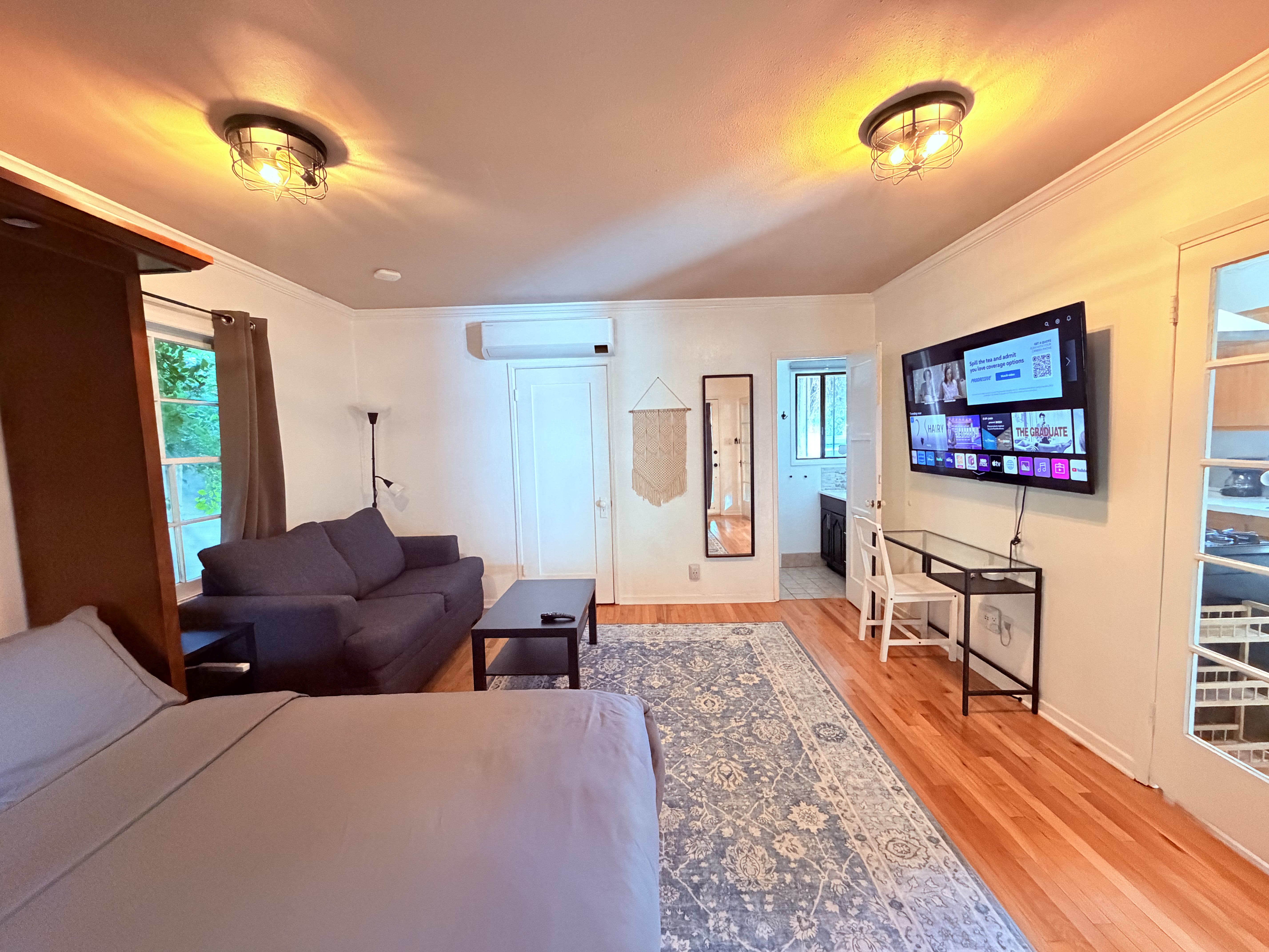 710 East Sunrise Boulevard – photo 4