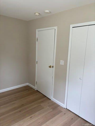 40 S Bayles Avenue – photo 4