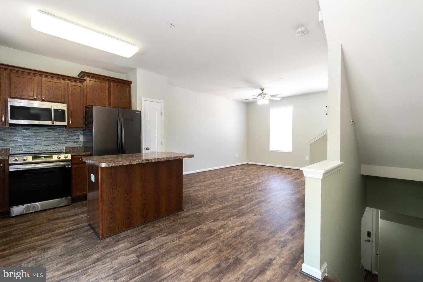 6810 WARFIELD ST – photo 4