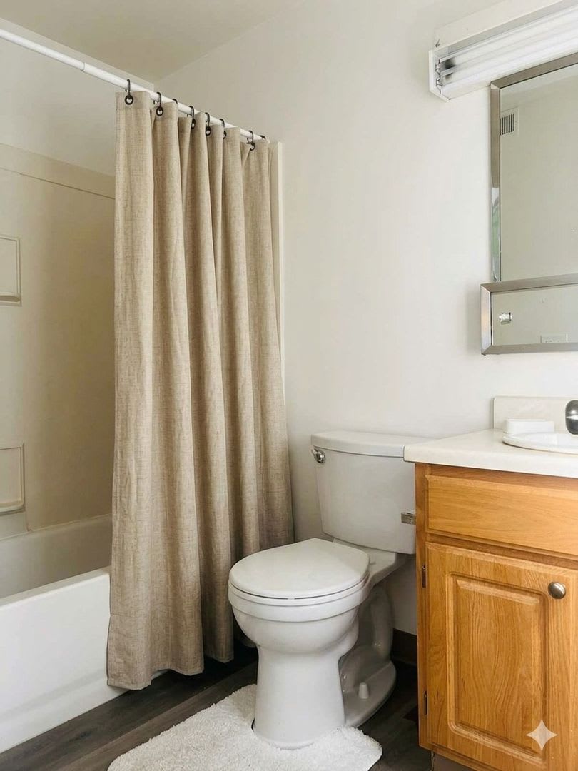 Charming 2BR Townhome in Renovo – photo 3