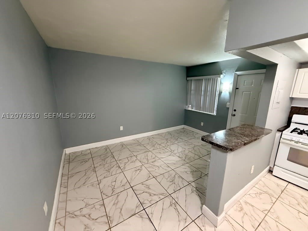 350 E 21st St – photo 4