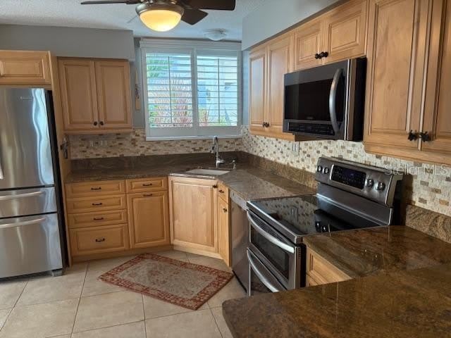 737 BAYPORT Way – photo 3