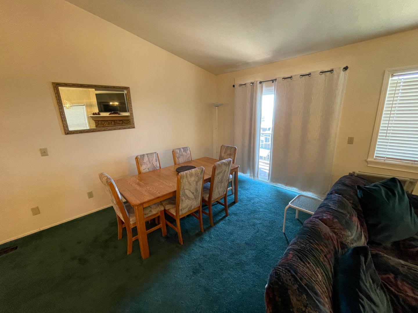 Beautiful townhome available now! – photo 3
