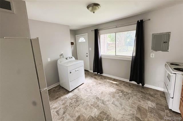 24644 LAUREN Avenue – photo 5