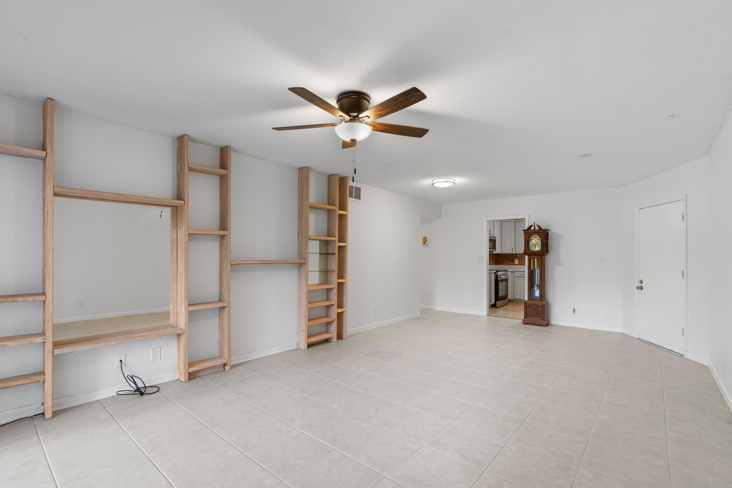 10693 N Military Trail – photo 5
