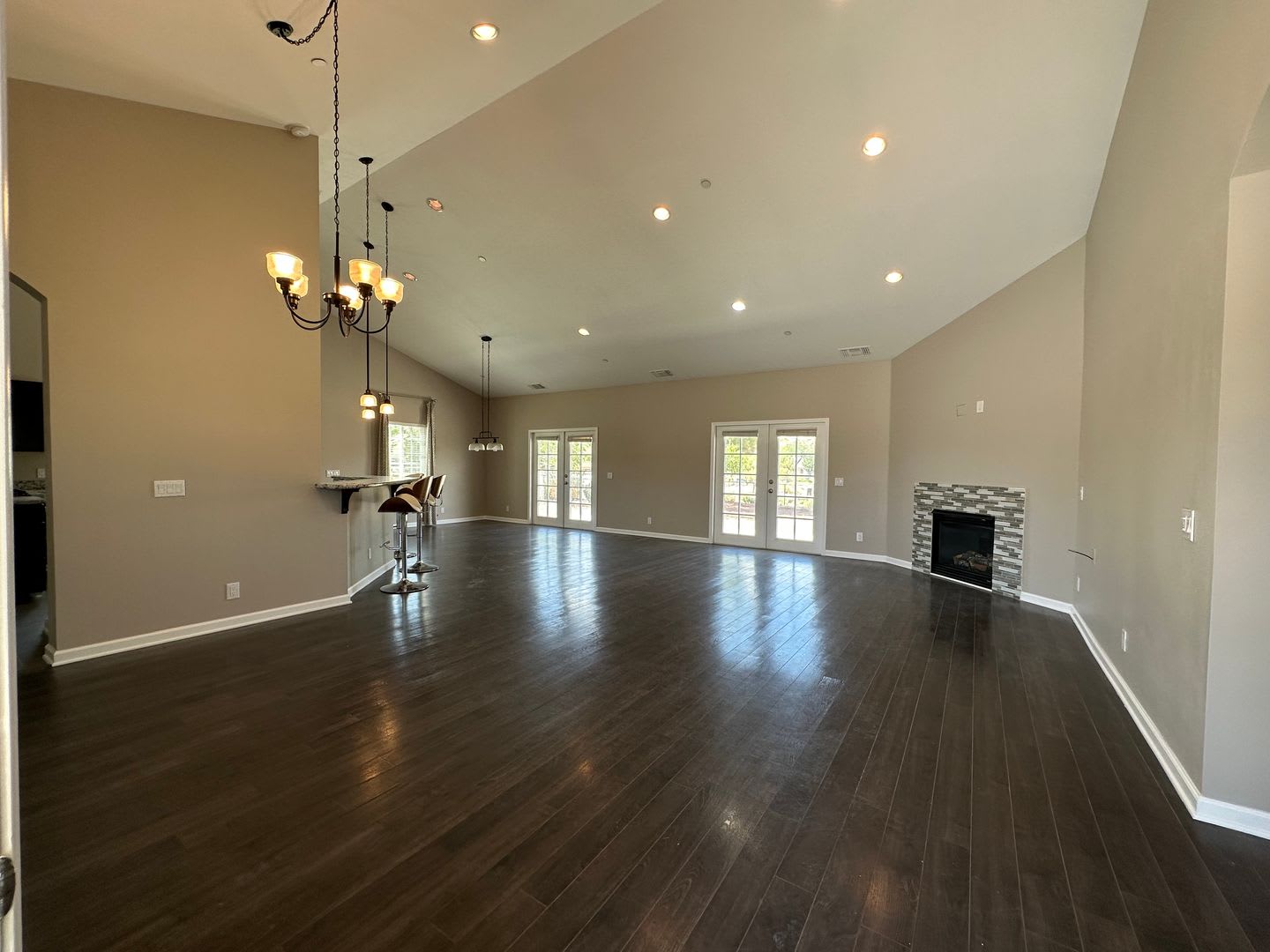 250 Move In Special Updated 3 Bedroom 2 Bathroom Home Ready To Welcome You Home – photo 2