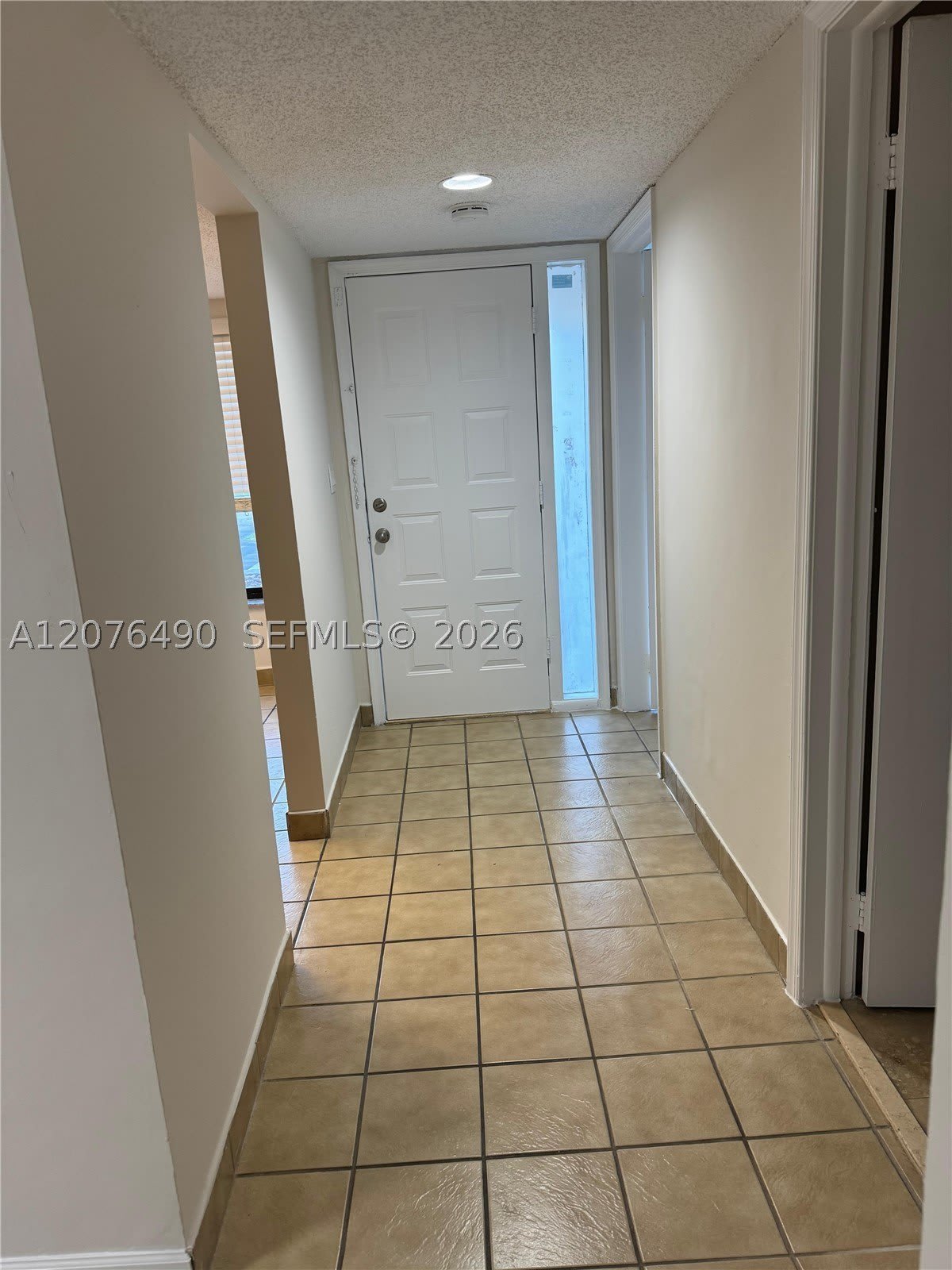 16498 NE 26th Ave – photo 3