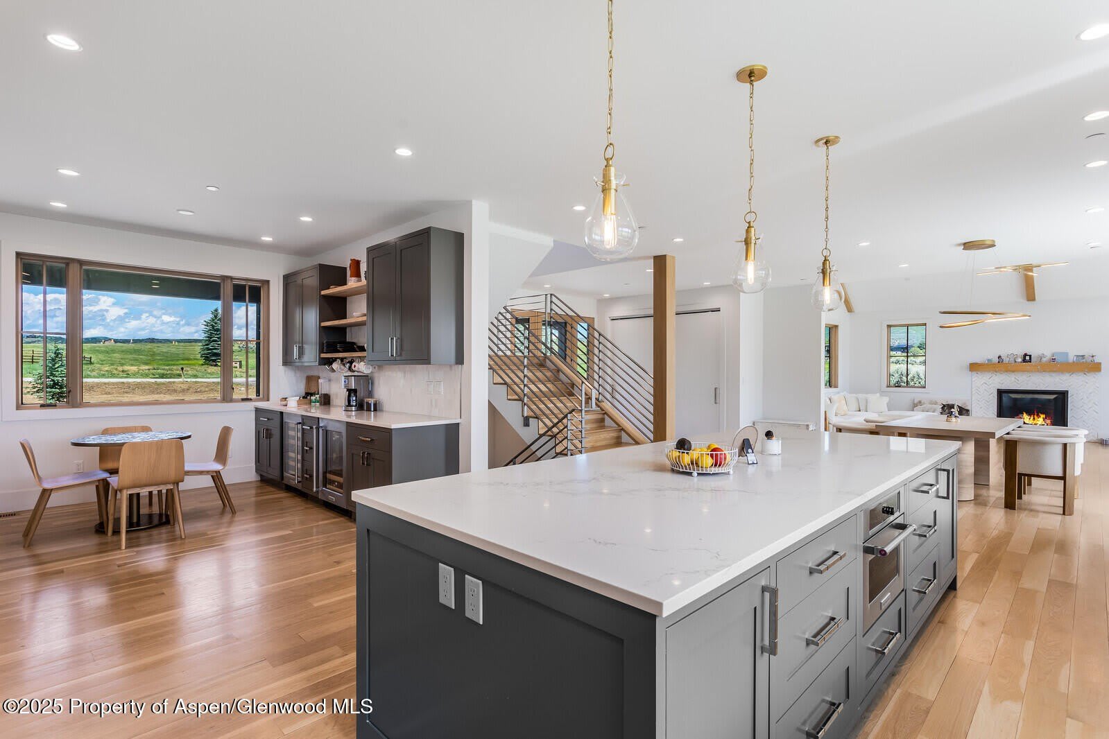 577 Fox Run Drive – photo 3
