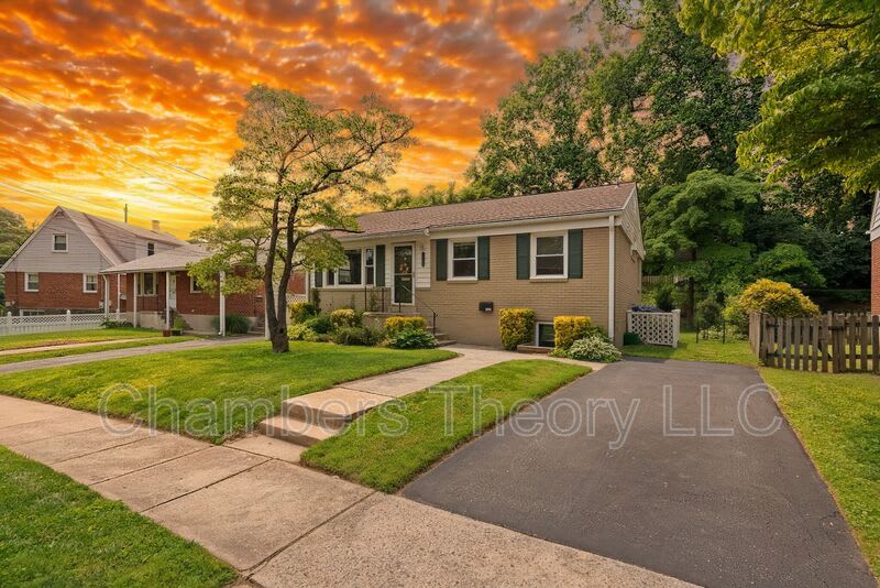 3904 Lantern Dr – photo 1