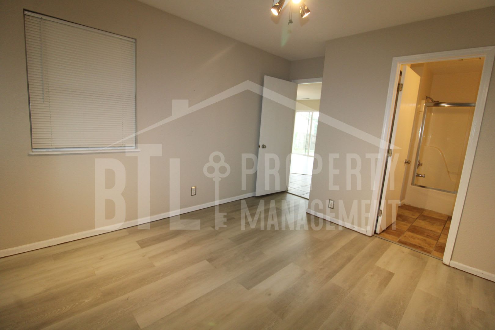 Beautiful 3BR Home in The Highlands Subdivision – photo 3