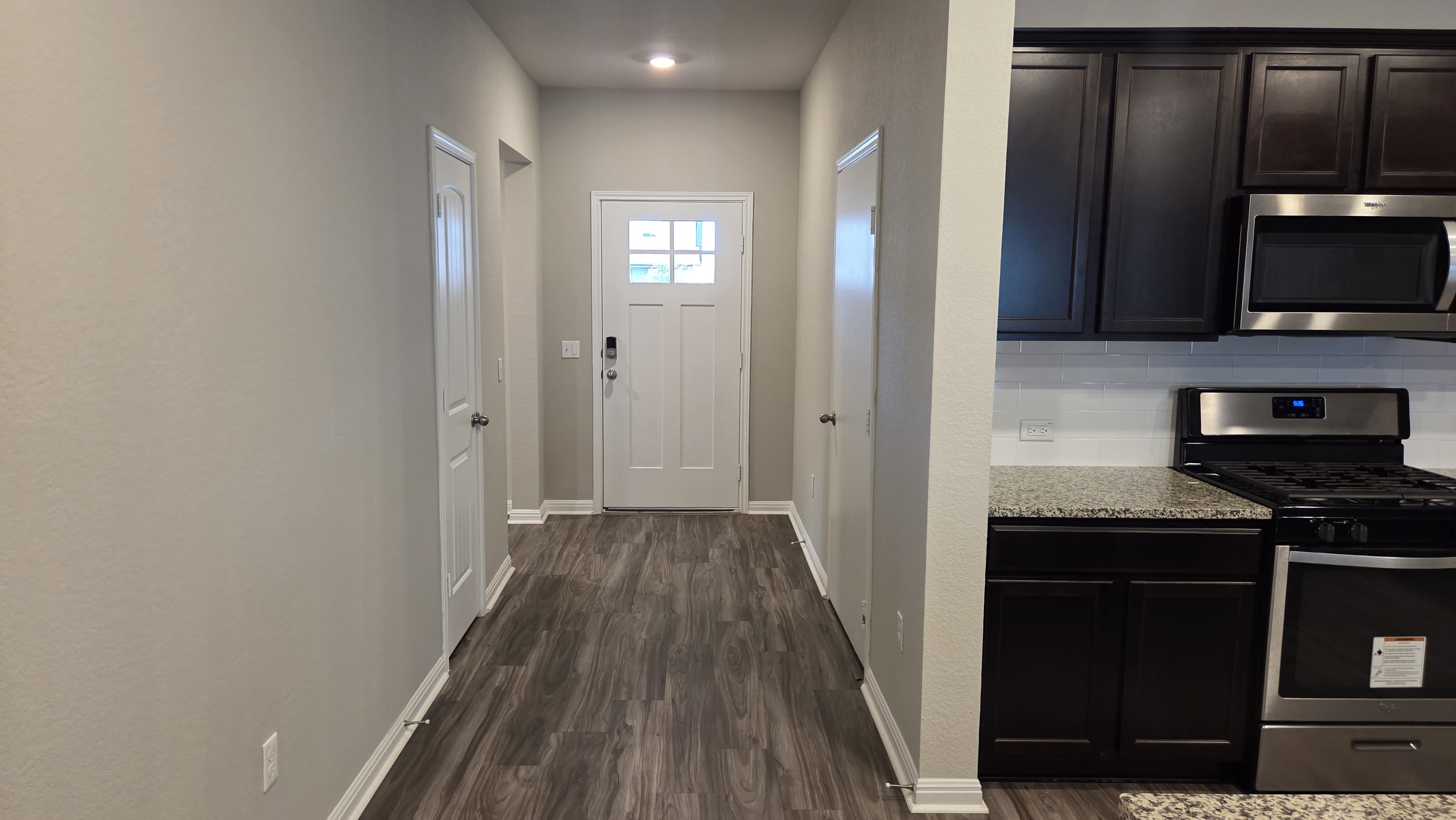 137 Arrowhead Vine St – photo 2