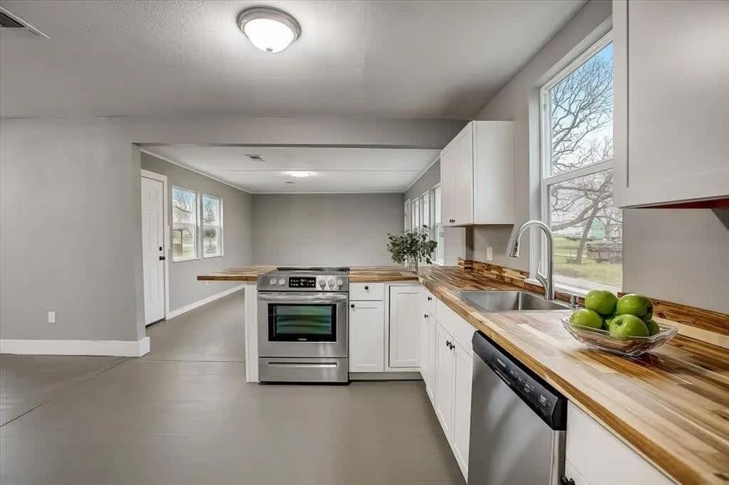 720 East Guadalupe Street – photo 3
