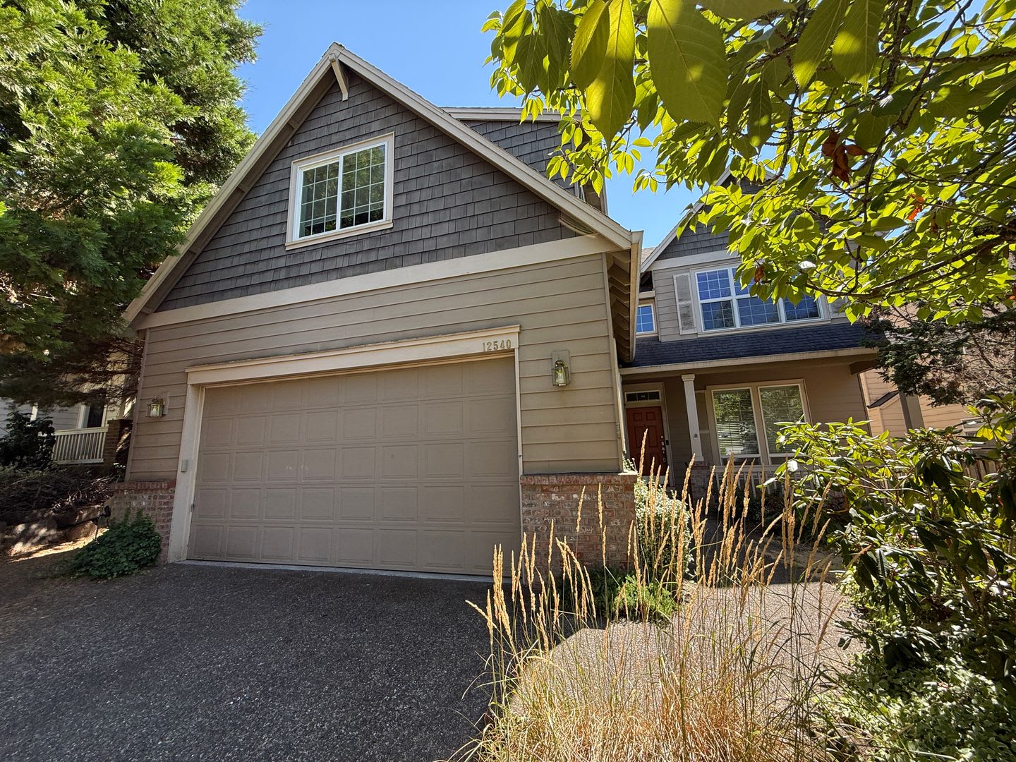 12540 Nw Brimpton Court Elegant Bethany Home With New Carpet Fresh Paint – photo 2