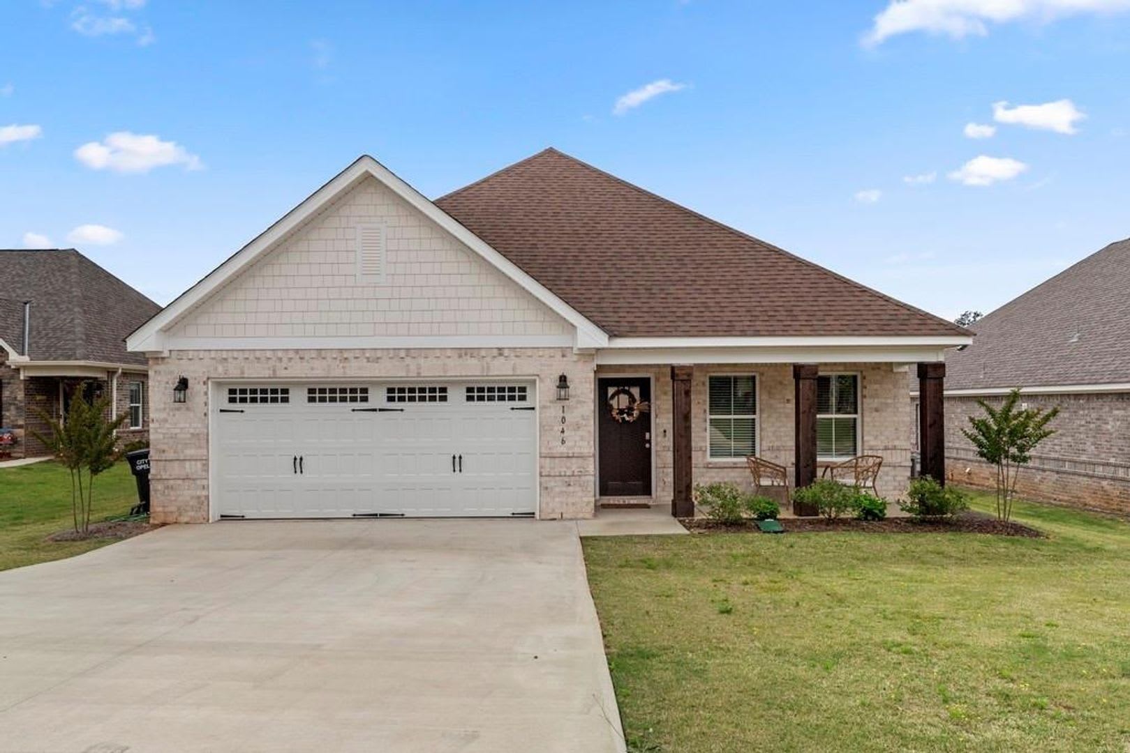 Beautiful Home in The Estates Neighborhood! – photo 1