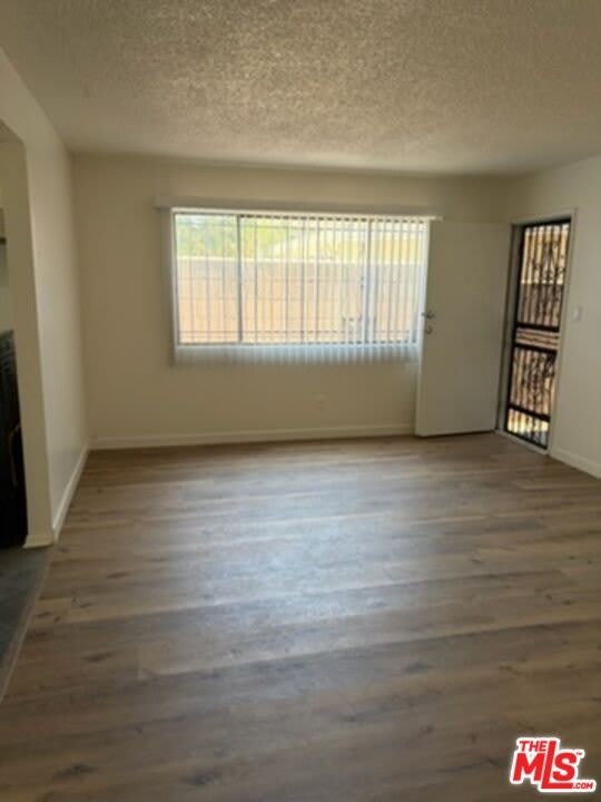 3119 W 71st St – photo 4