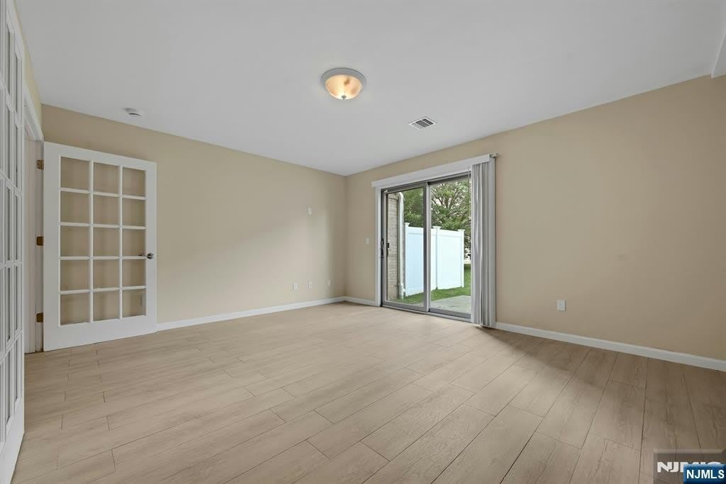 244 James Street – photo 3