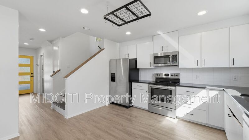 1198 Green Hill Dr – photo 4
