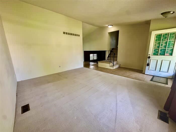 21669 Tulipwood Street – photo 3