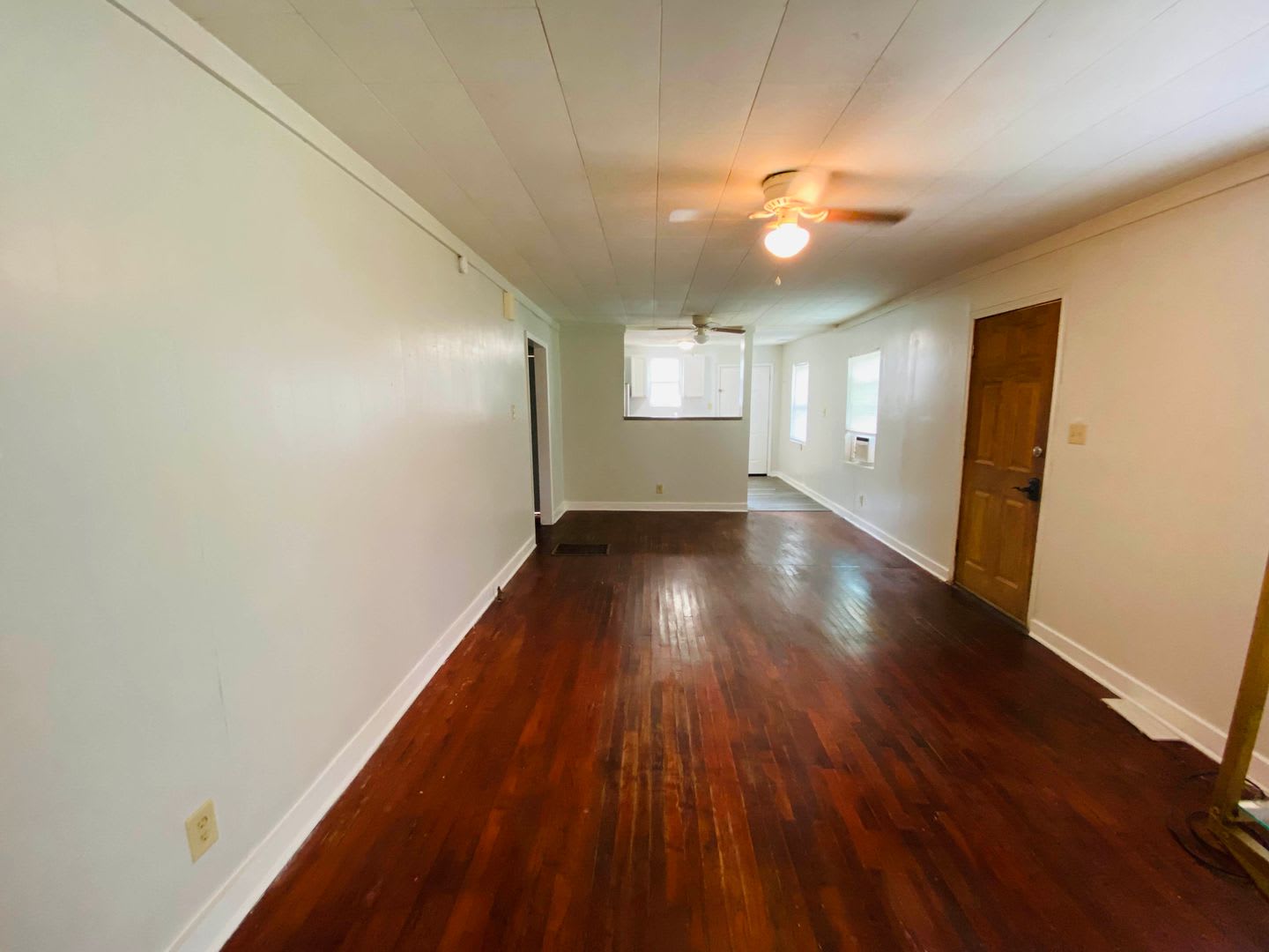 Three bedrooms/two bath House -READY NOW – photo 3
