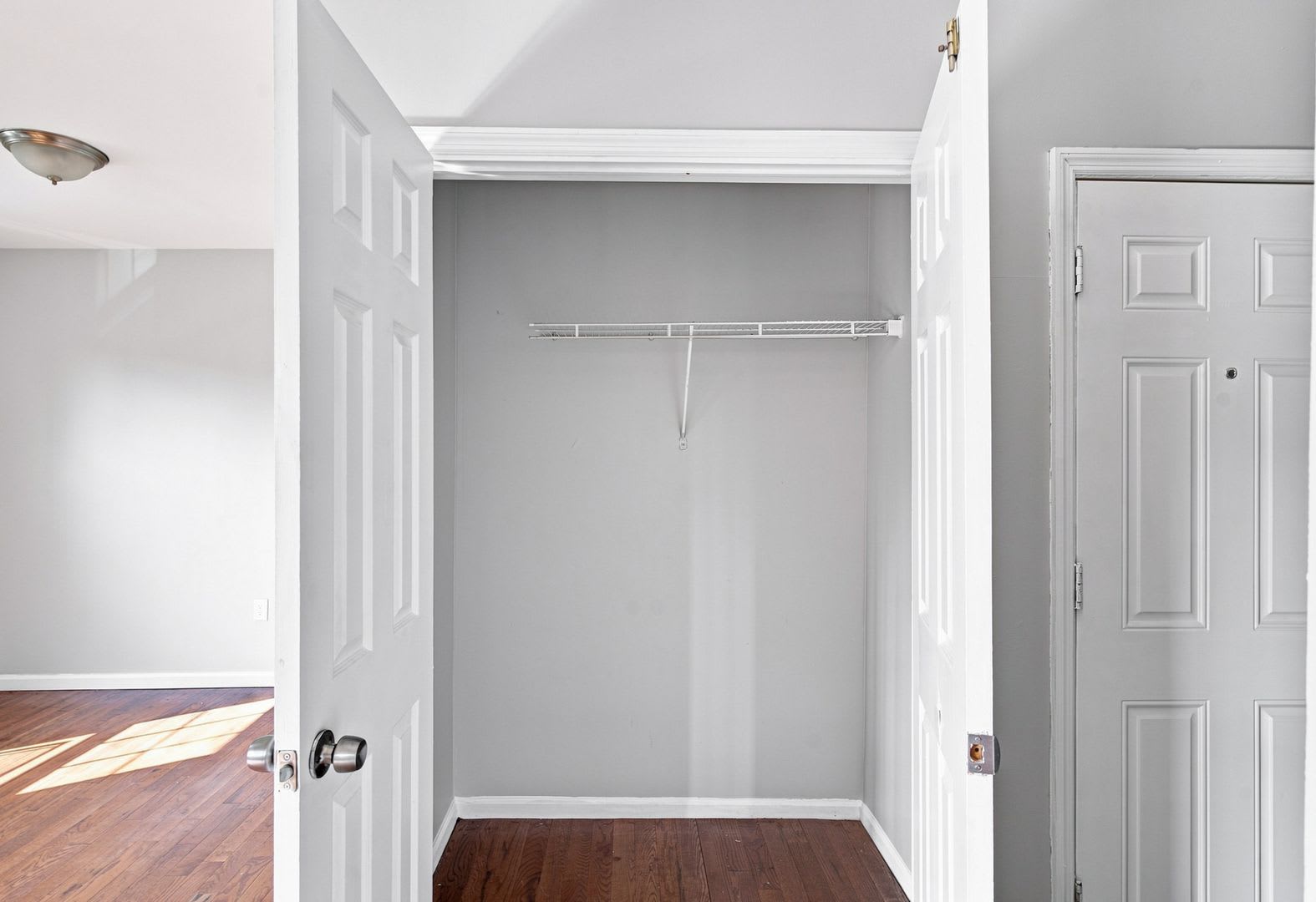 240 Halsted Street – photo 4