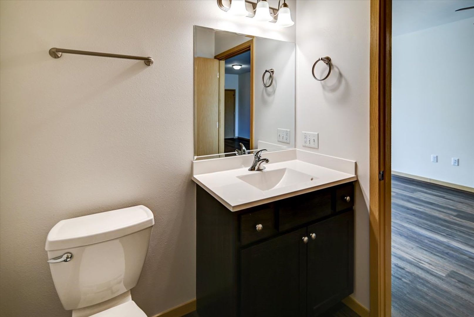 ✨ Beautifully Remodeled 1-Bedroom Apartment! – photo 4