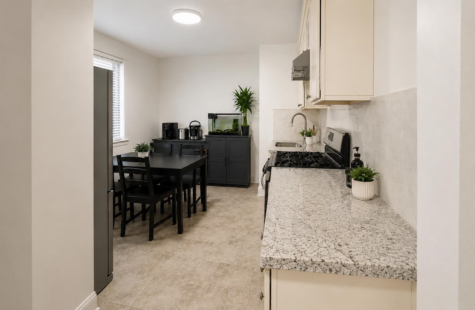 73 SANFORD PL – photo 2