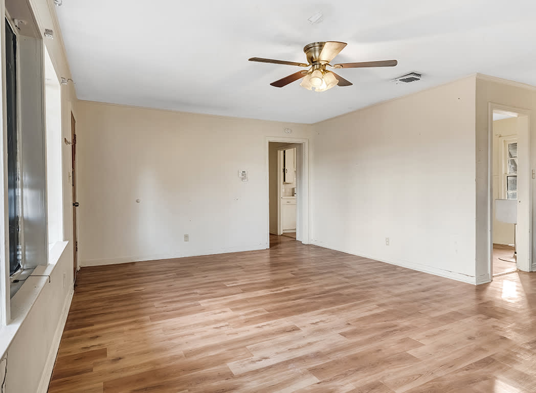 1121 Wheeler St – photo 4