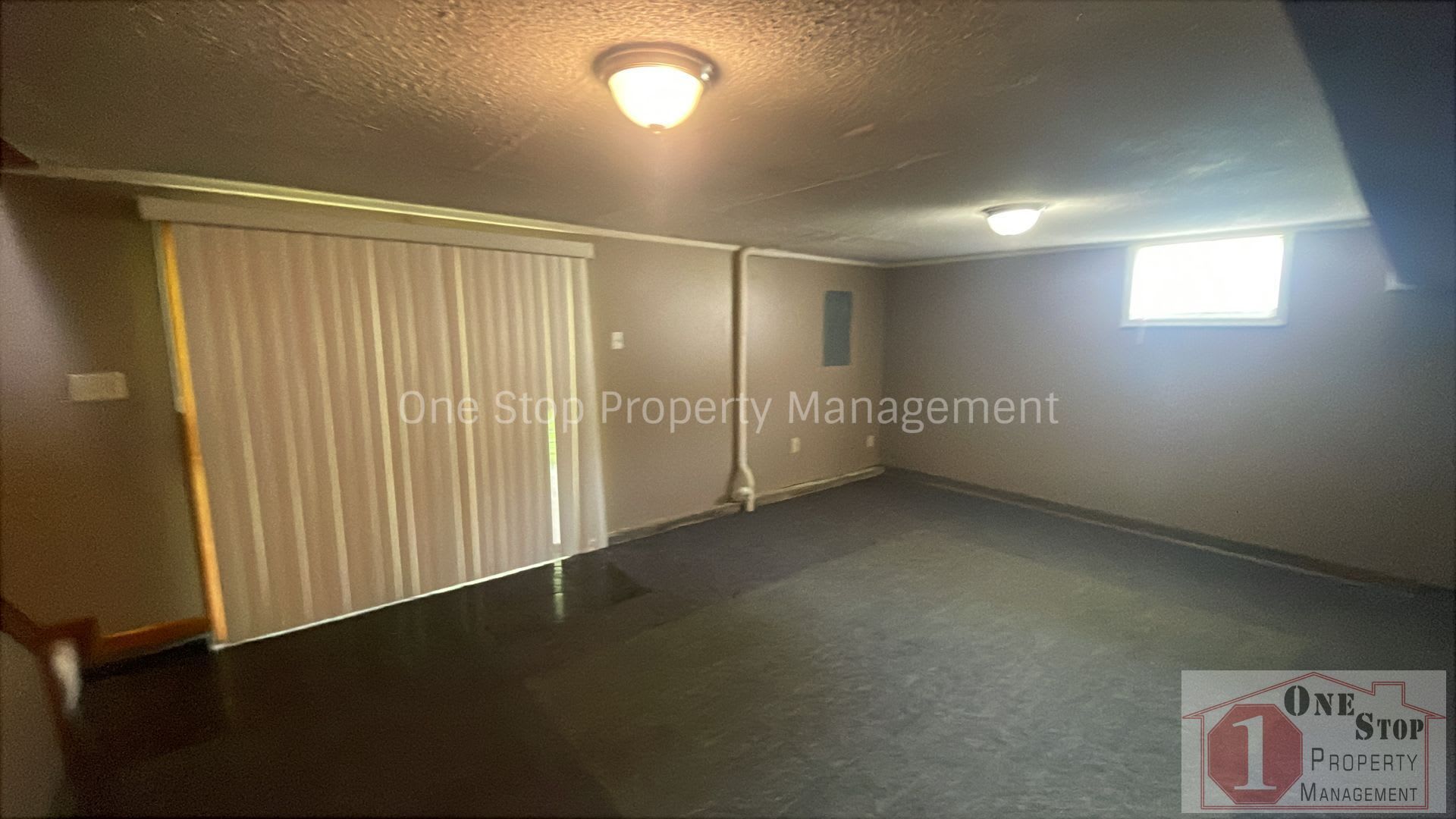 New Price! 3 Bedroom, 2.5 Bathroom with 2 Car Garage in Independence, Missouri – photo 4