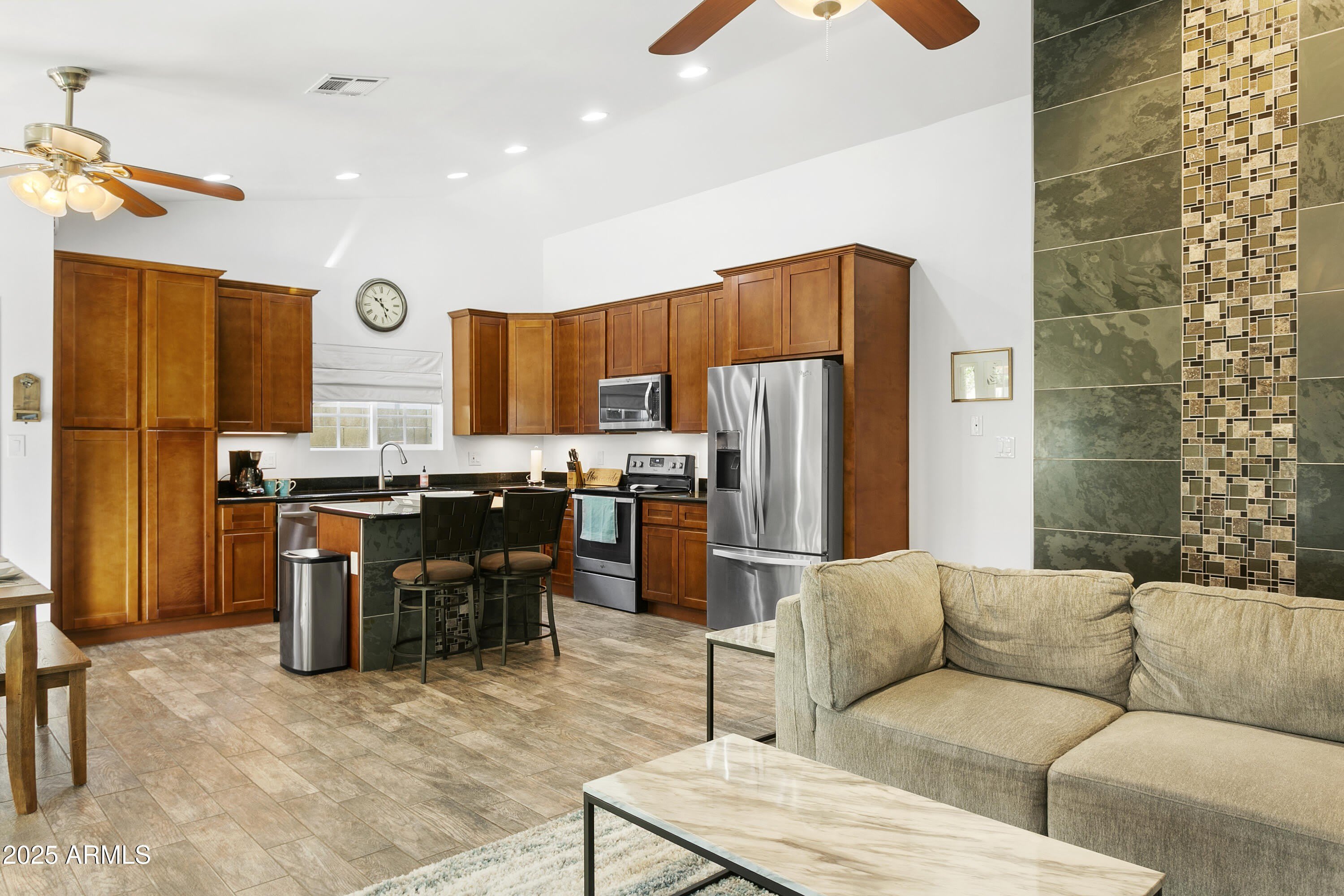 2707 E LOUISE Drive – photo 5