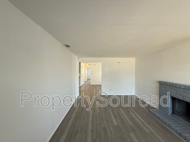 1944 Hickock Ct – photo 5