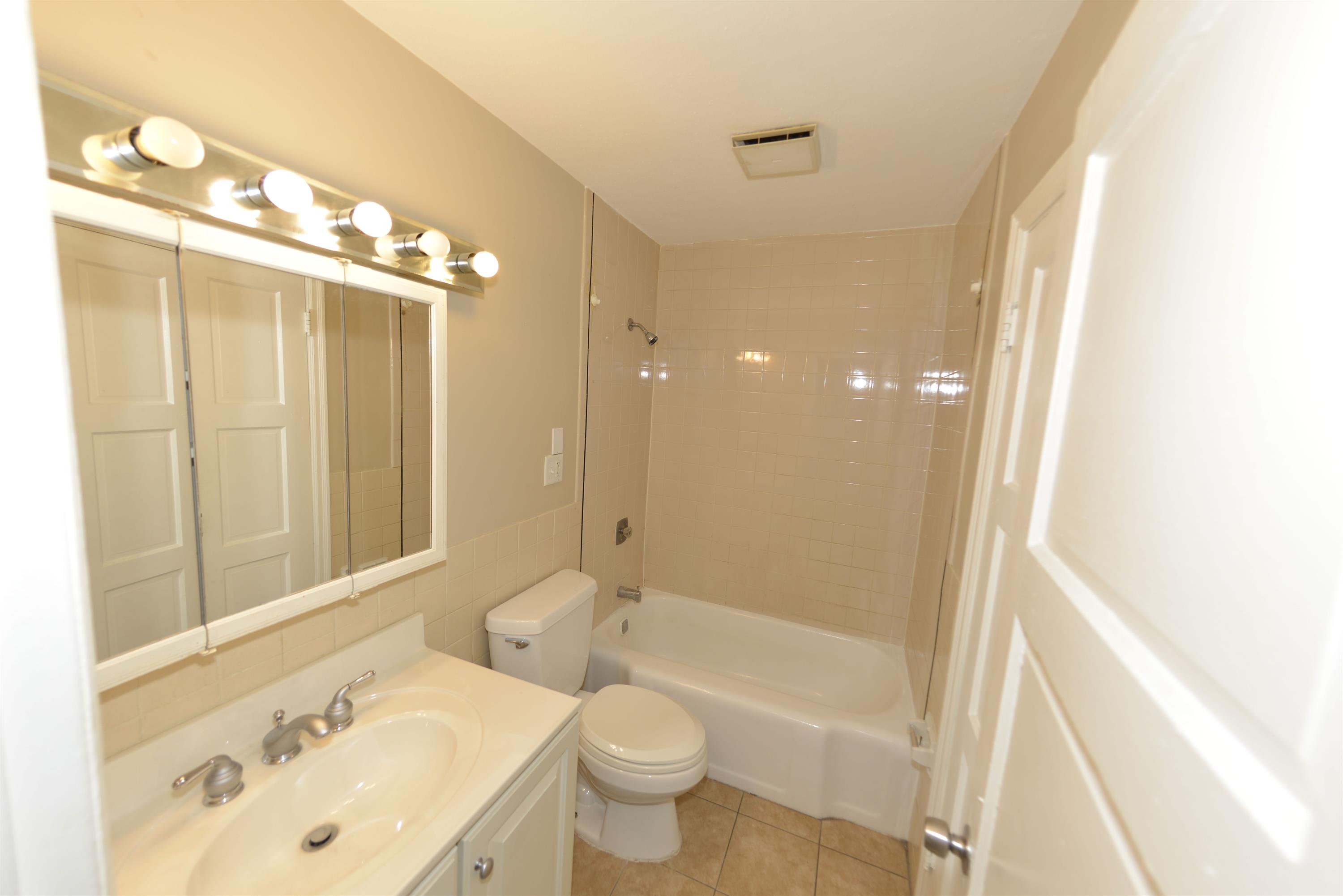 6127 Shillington Drive – photo 5