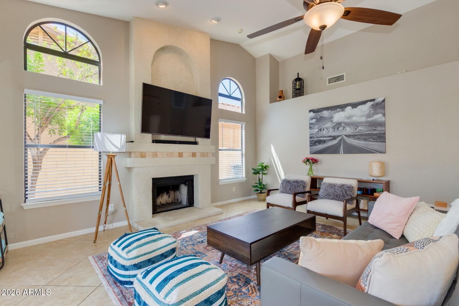 1585 W Honeysuckle Lane – photo 5