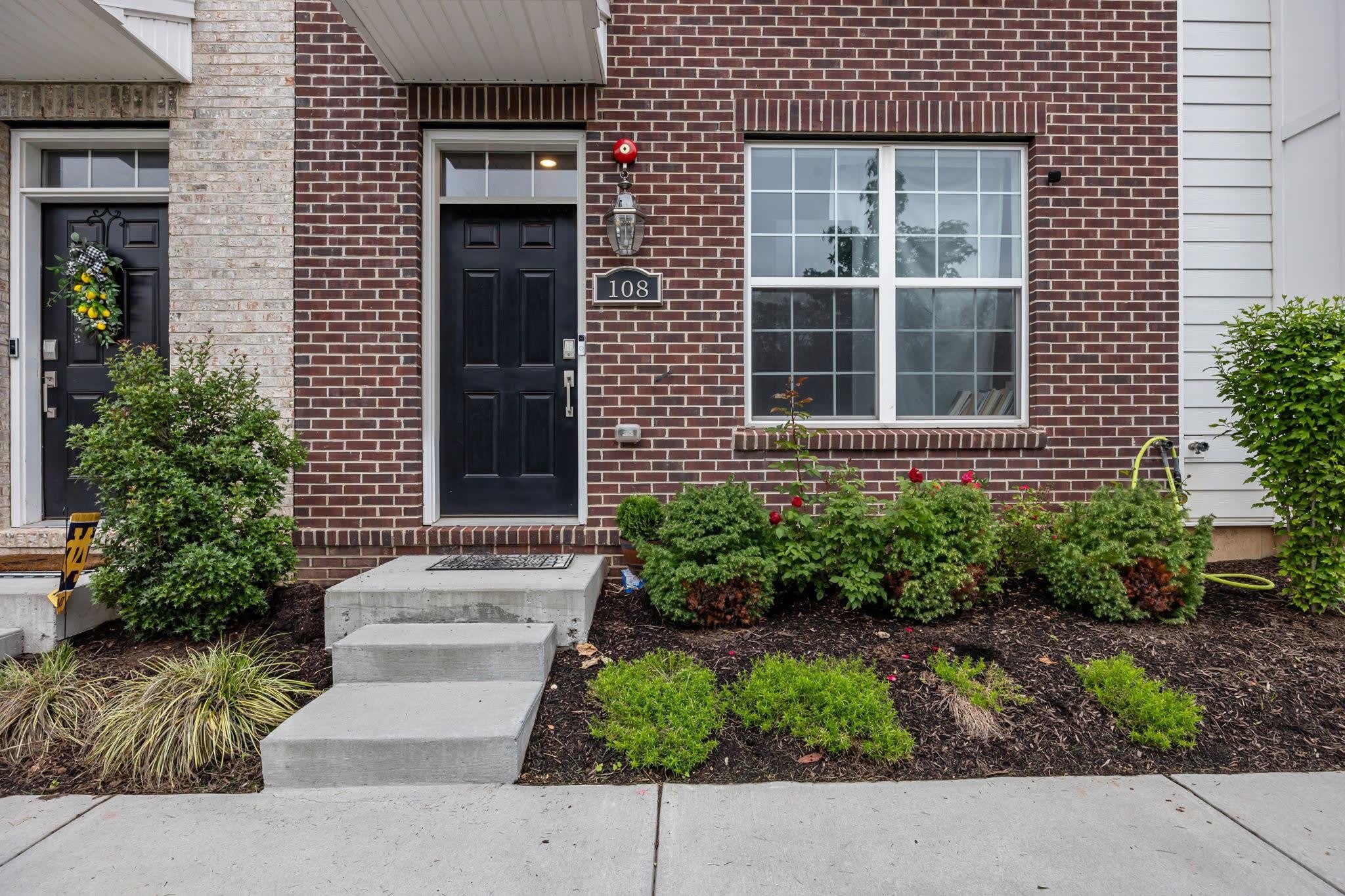 108 ANNAPOLIS Street – photo 2