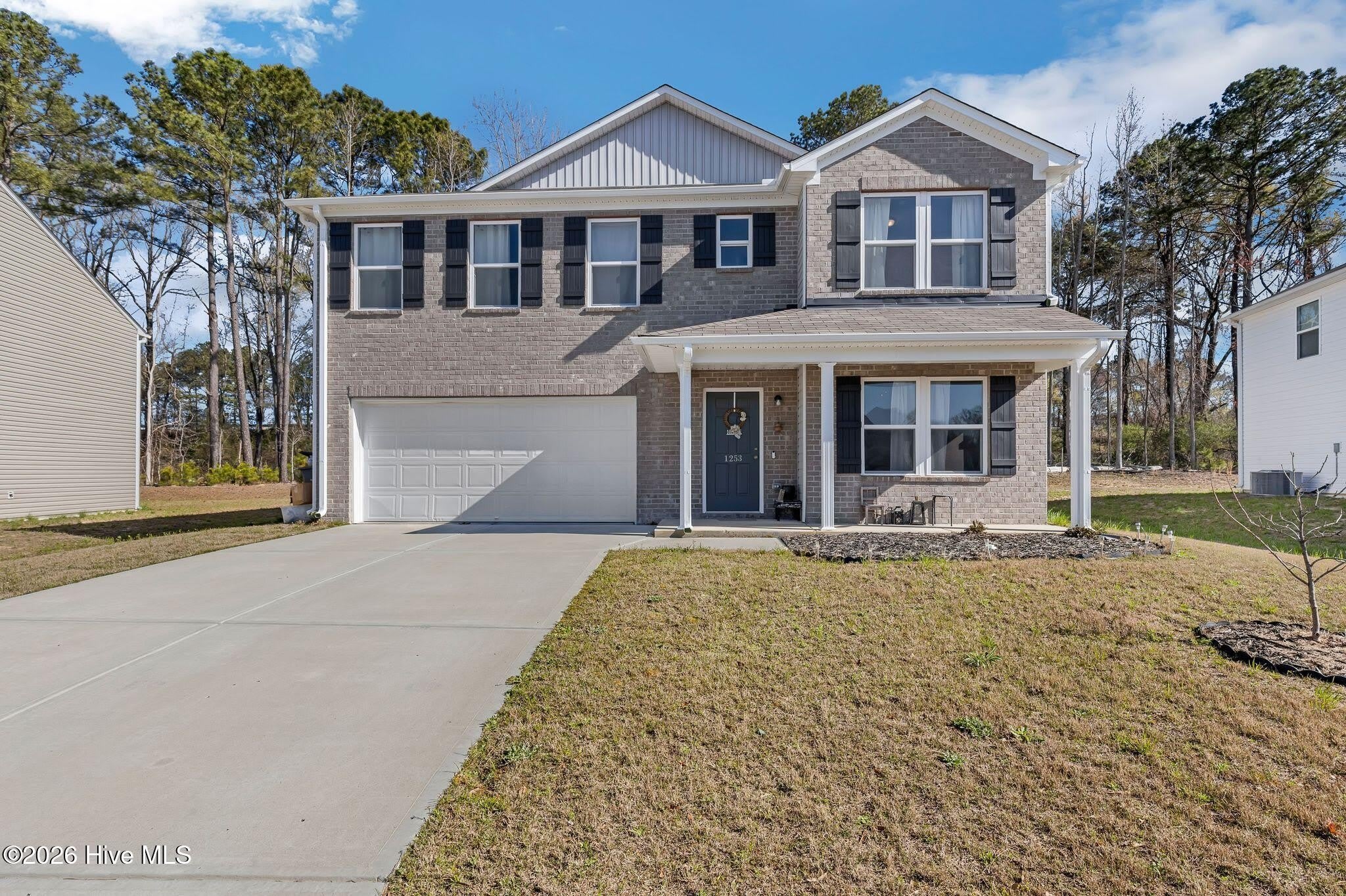 1253 Manor Drive – photo 1