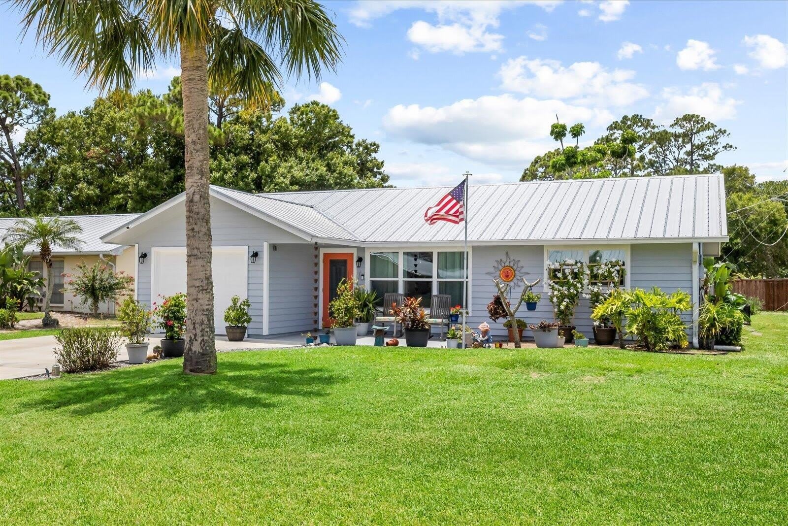 215 19th Avenue – photo 2