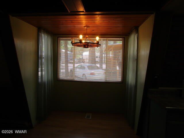 547 E White Mountain Boulevard – photo 4