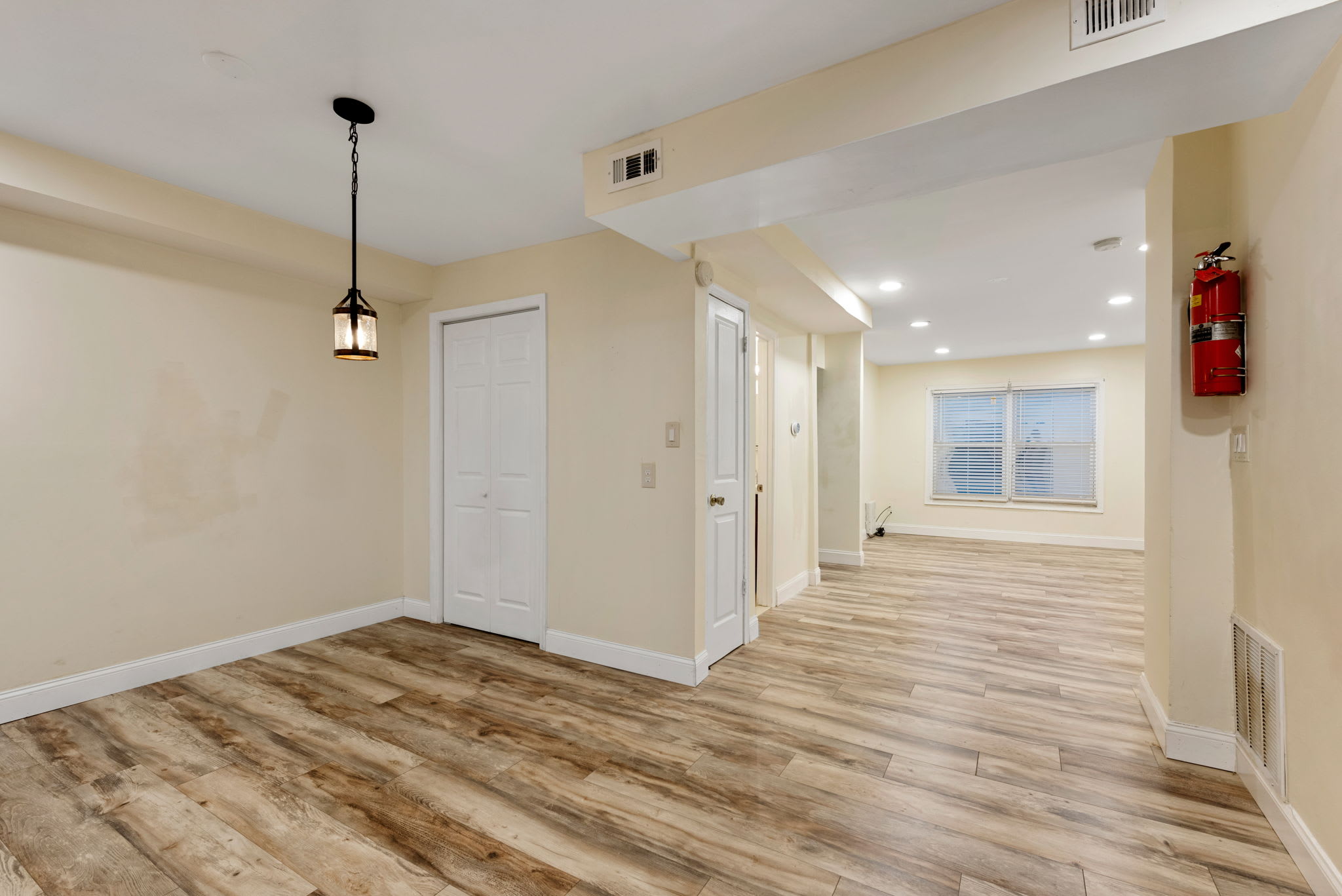 1351 Morris Road Southeast – photo 3