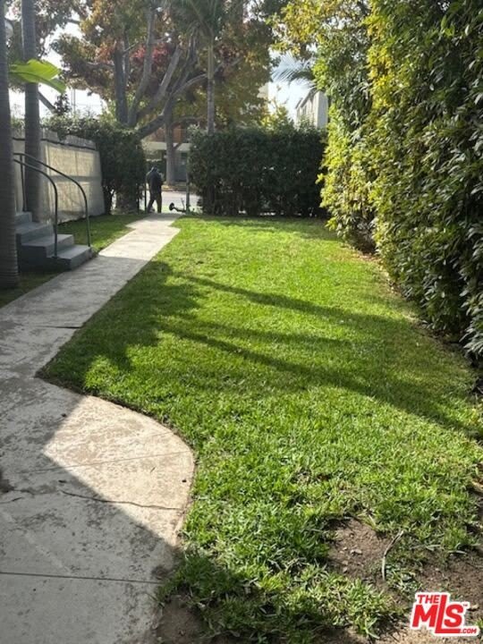 1543 11th St – photo 2
