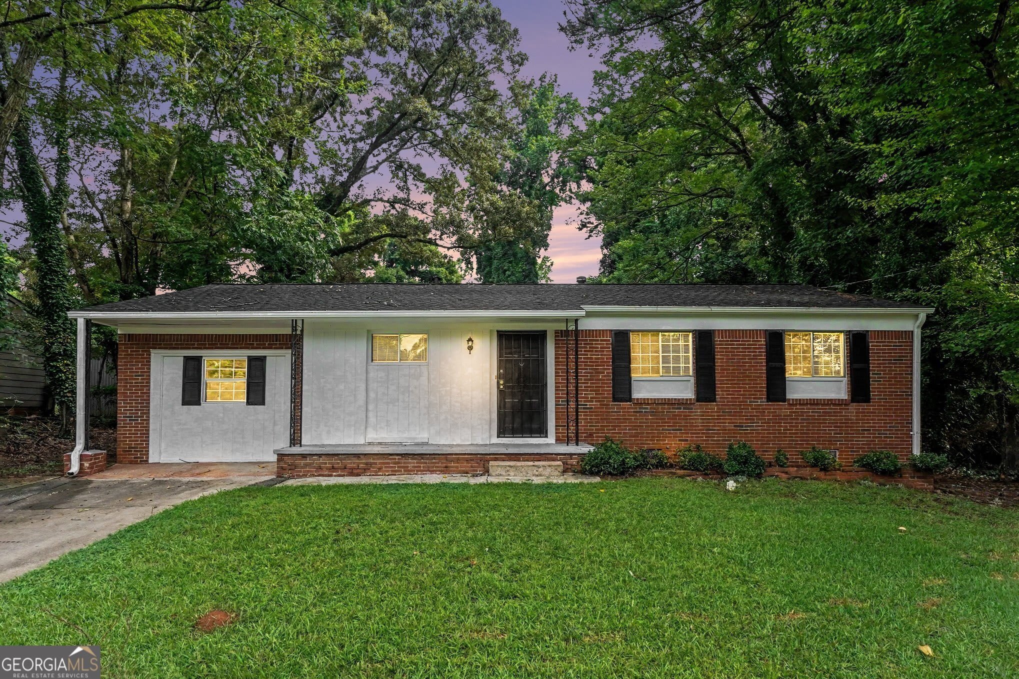 1315 Pineglen Drive – photo 1