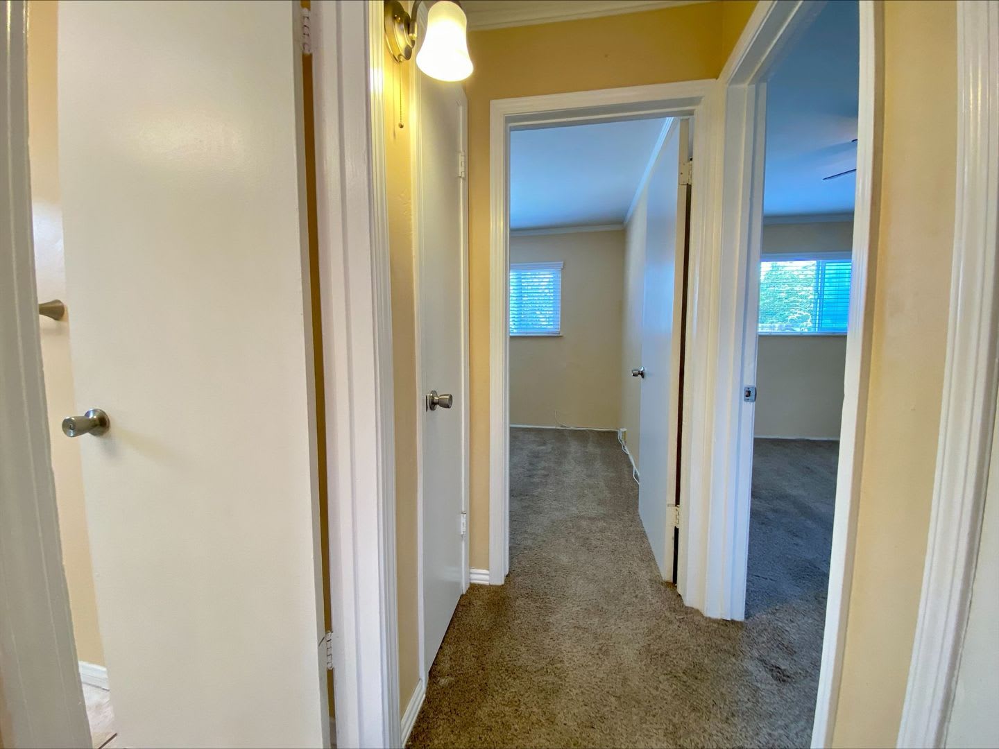 Conveniently Situated Near Shops Breweries Restaurants In North Park In Unit Washer Dryer Spacious Floor Plan – photo 5