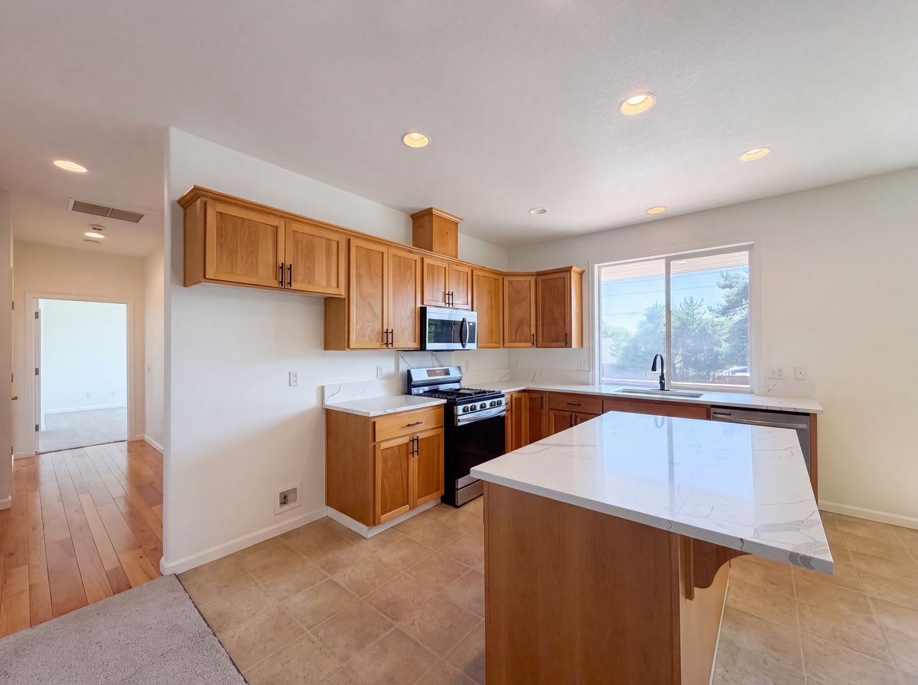 19016 Sw Jessica Way – photo 2