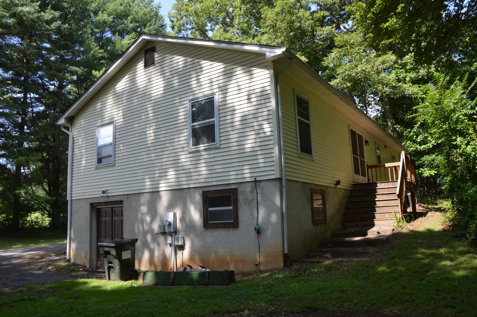 Convenient Location – photo 3