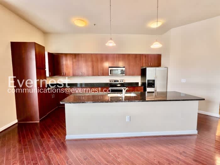 711 Cosmopolitan Drive Northeast – photo 2