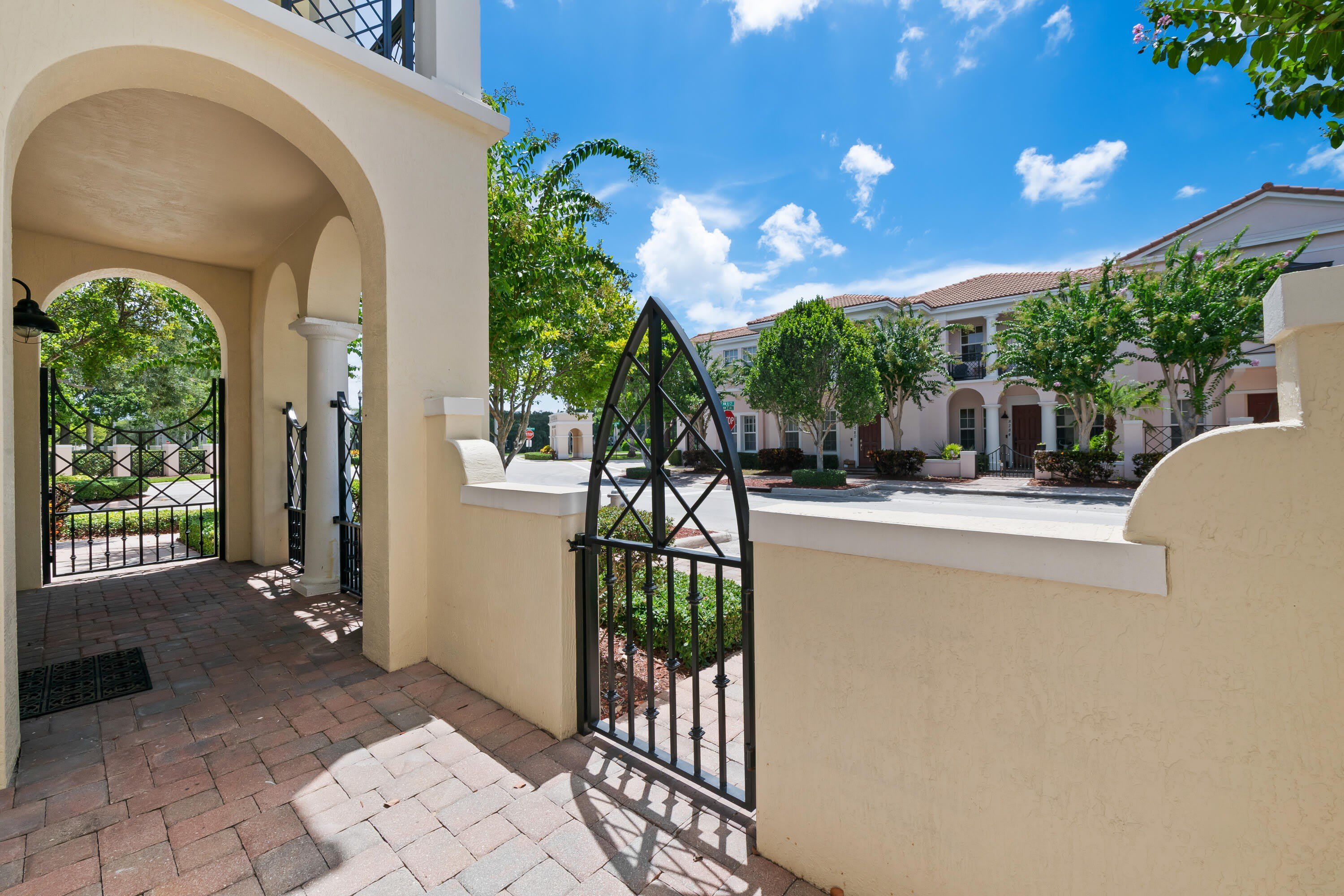 870 NW 83RD Lane – photo 3