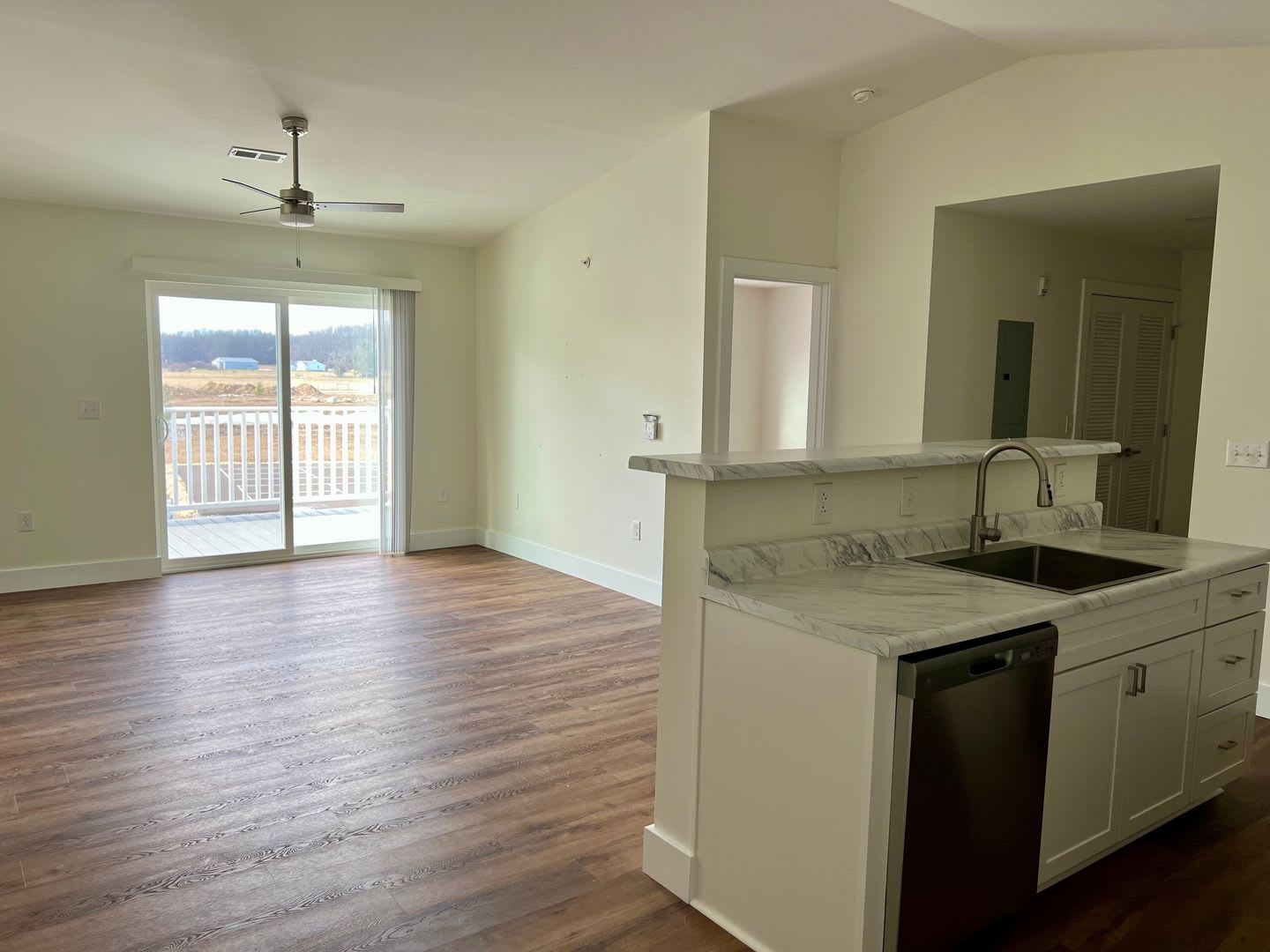 552 Ryder Court – photo 3